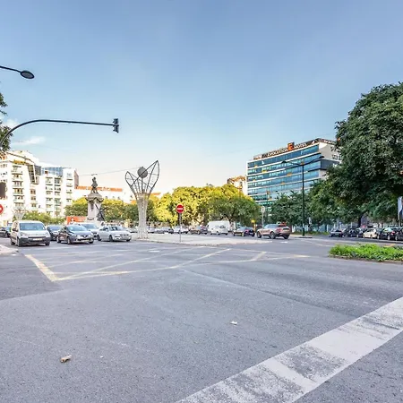 Guestready - Saldanha Building Castle Apartament Lizbona
